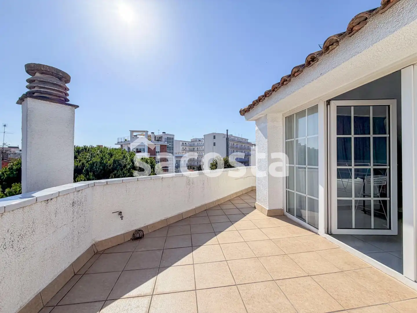 Vista exterior de Casa adosada en venta en Pineda de Mar con Aire acondicionado, Calefacción y Jardín privado