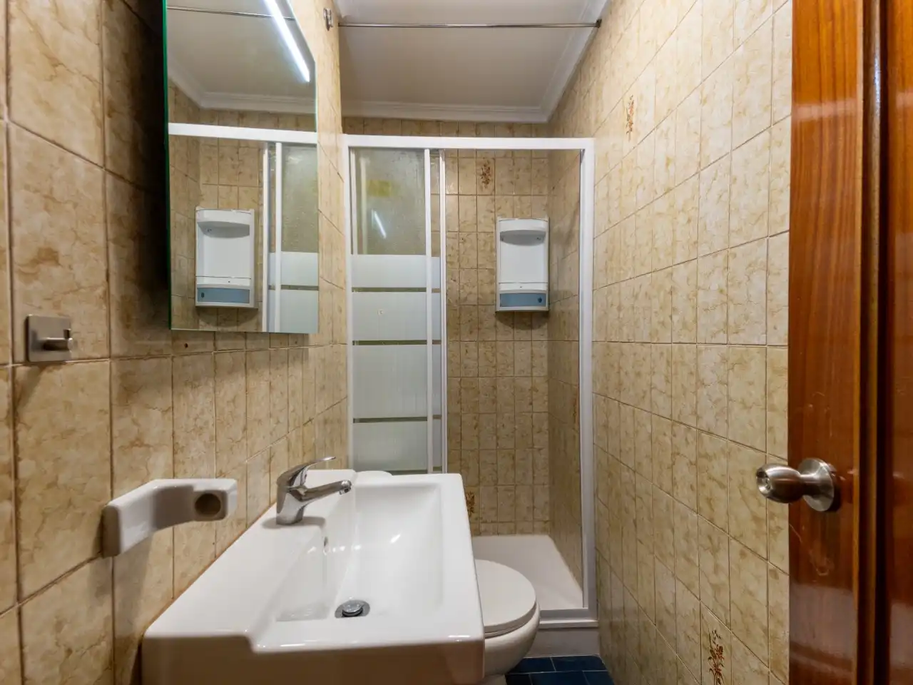 Bathroom of Flat for sale in Ourense Capital   with Terrace and Balcony