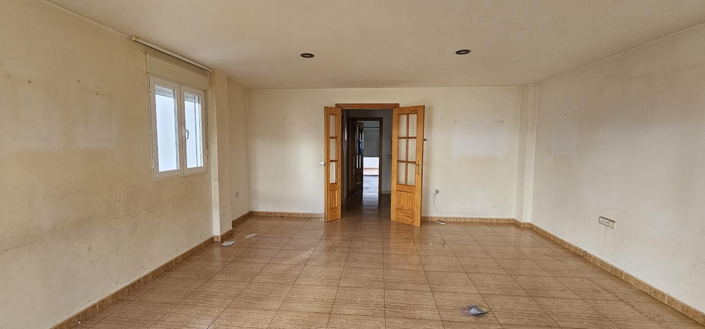 House or chalet for sale in Loja