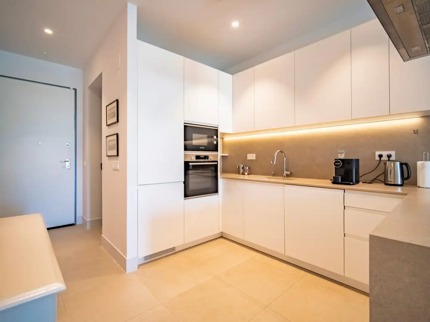Cuina de Apartament en venda en L'Alfàs del Pi amb Aire condicionat, Calefacció i Jardí privat