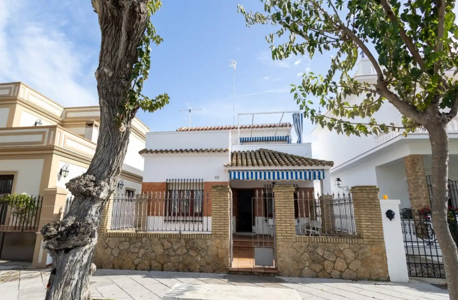 Vista exterior de Casa o chalet en venta en Chipiona con Terraza y Amueblado