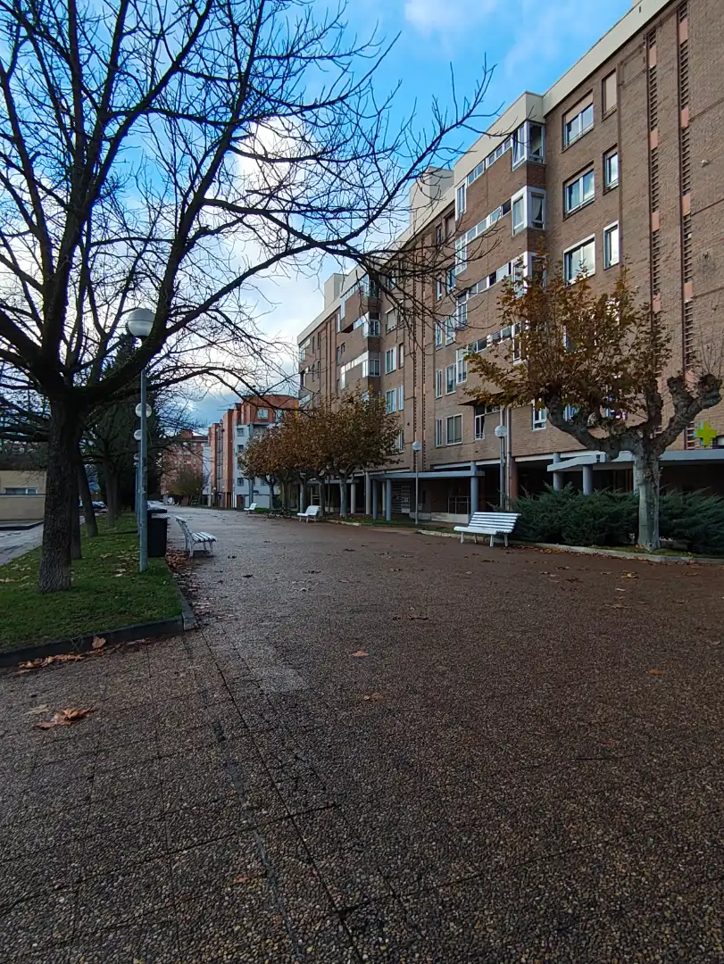Vista exterior de Piso en venta en  Pamplona / Iruña con Terraza