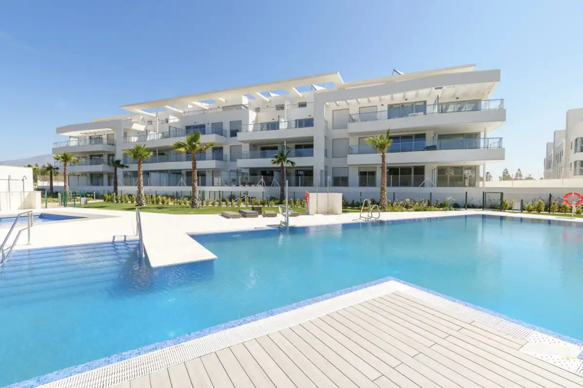 Apartment with pool for sale in El Faro de Calaburra - Chaparral, imagen 9