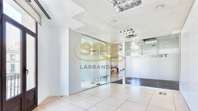 Oficina en Alquiler en N/A en Dreta de l'Eixample