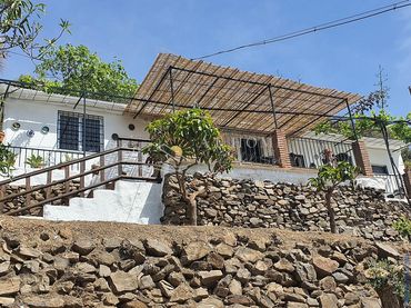 Casa rustica con piscina in vendita a Torrox Pueblo