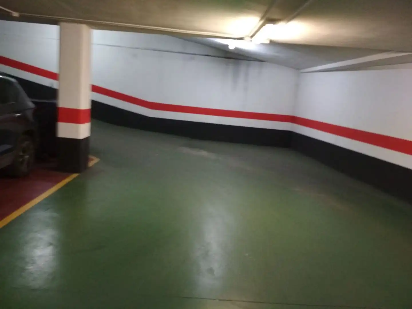 Parkplatz von Garage zur Miete in Zaragoza