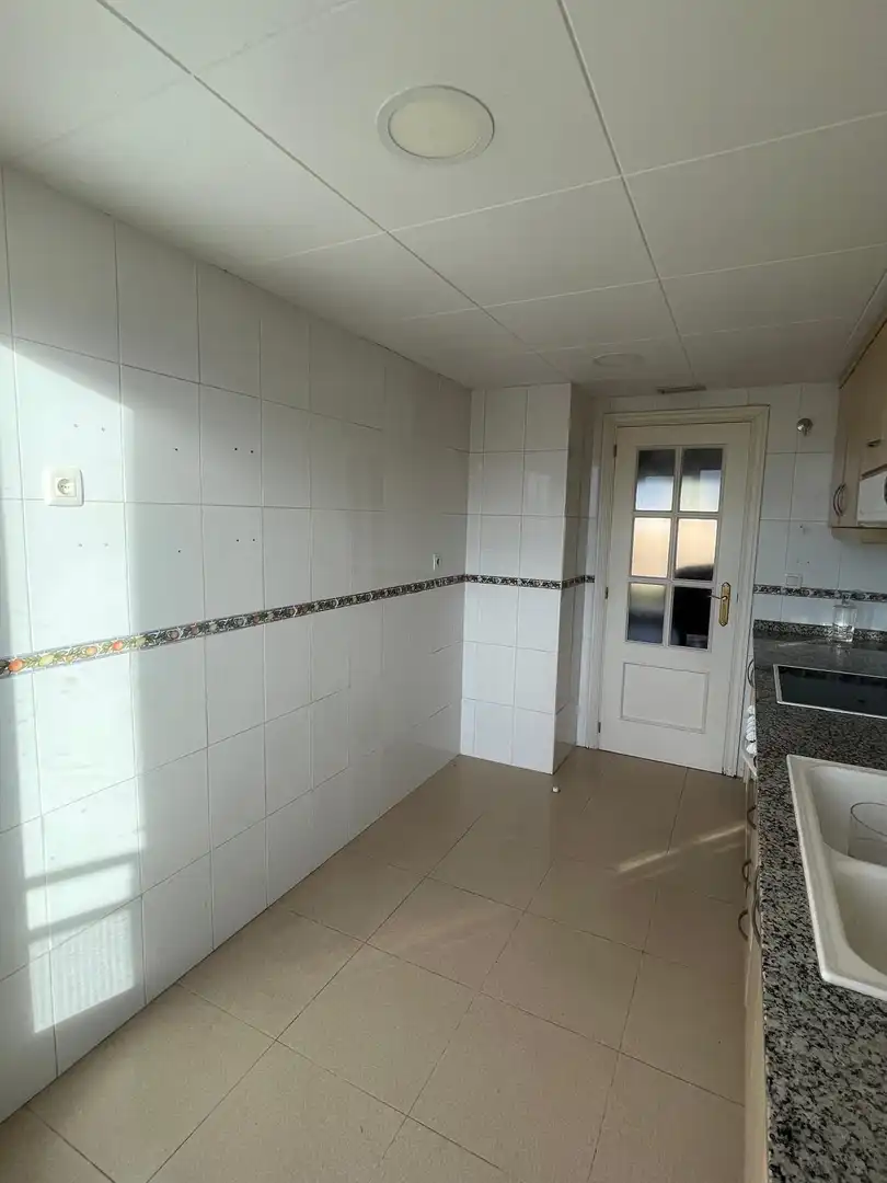 Baño de Piso en venta en Valencia con Aire acondicionado, Terraza y Balcón