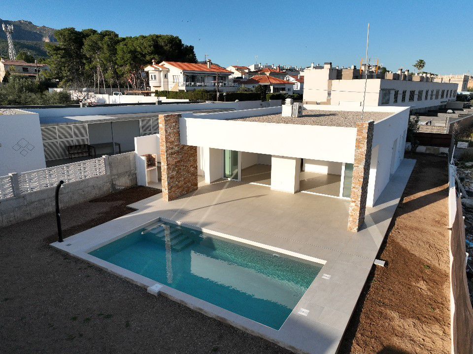 Piscina de Casa o xalet en venda en Alcanar amb Aire condicionat, Calefacció i Terrassa