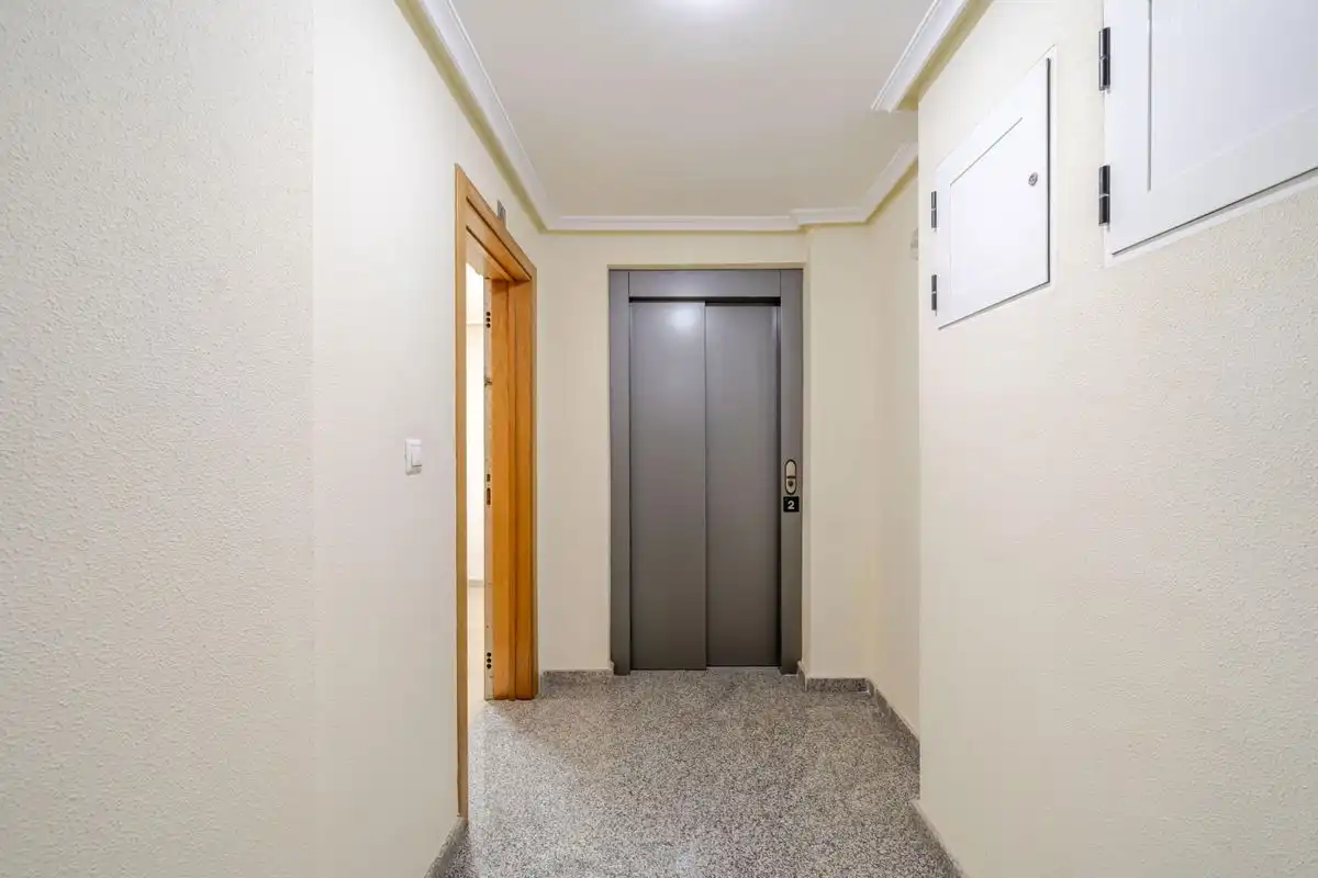 Flat with lift for sale in Calle Campoamor, imagen 30