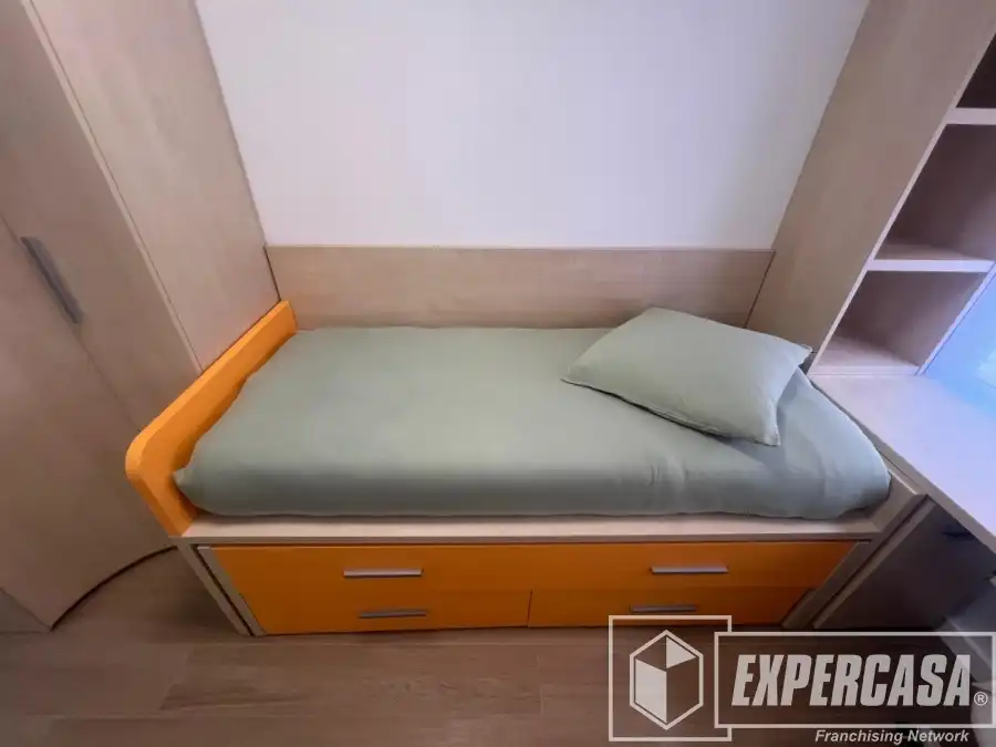Habitación de Piso de alquiler en Catarroja con Aire acondicionado, Terraza y Amueblado