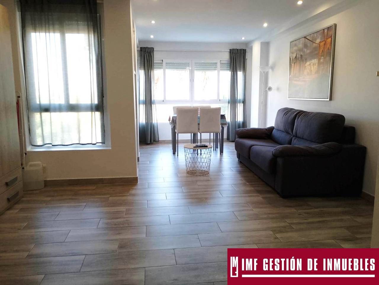 Sala d'estar de Estudi en venda en Algarrobo amb Aire condicionat, Terrassa i Traster