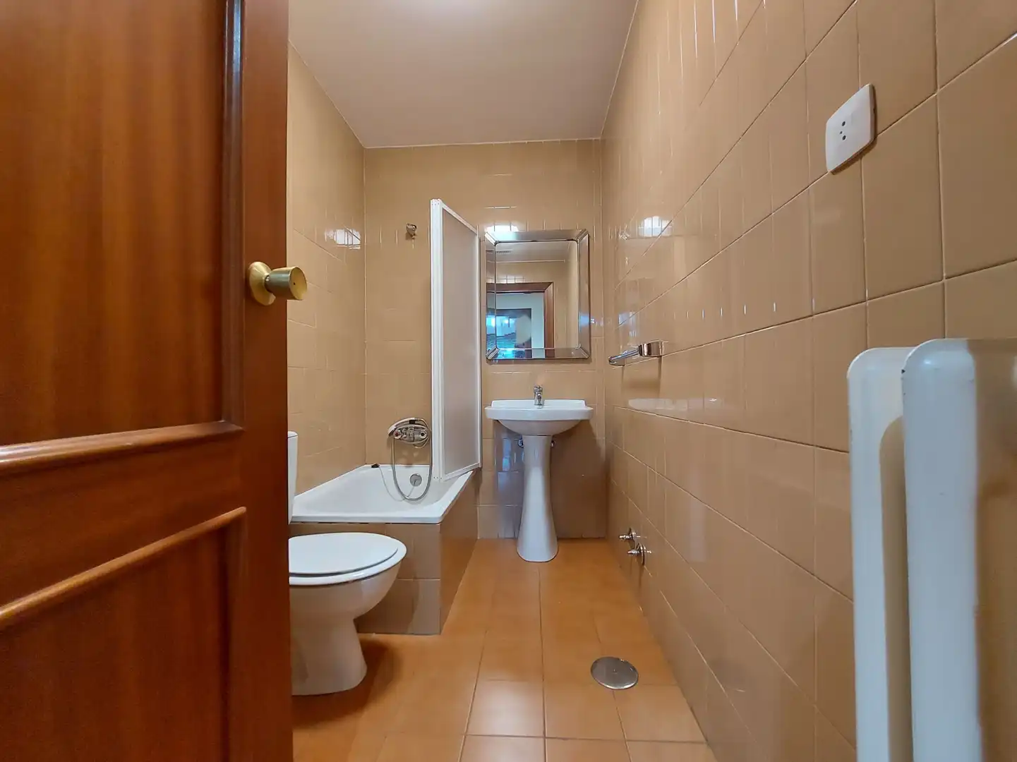 Baño de Piso de alquiler en  Logroño con Calefacción, Terraza y Trastero