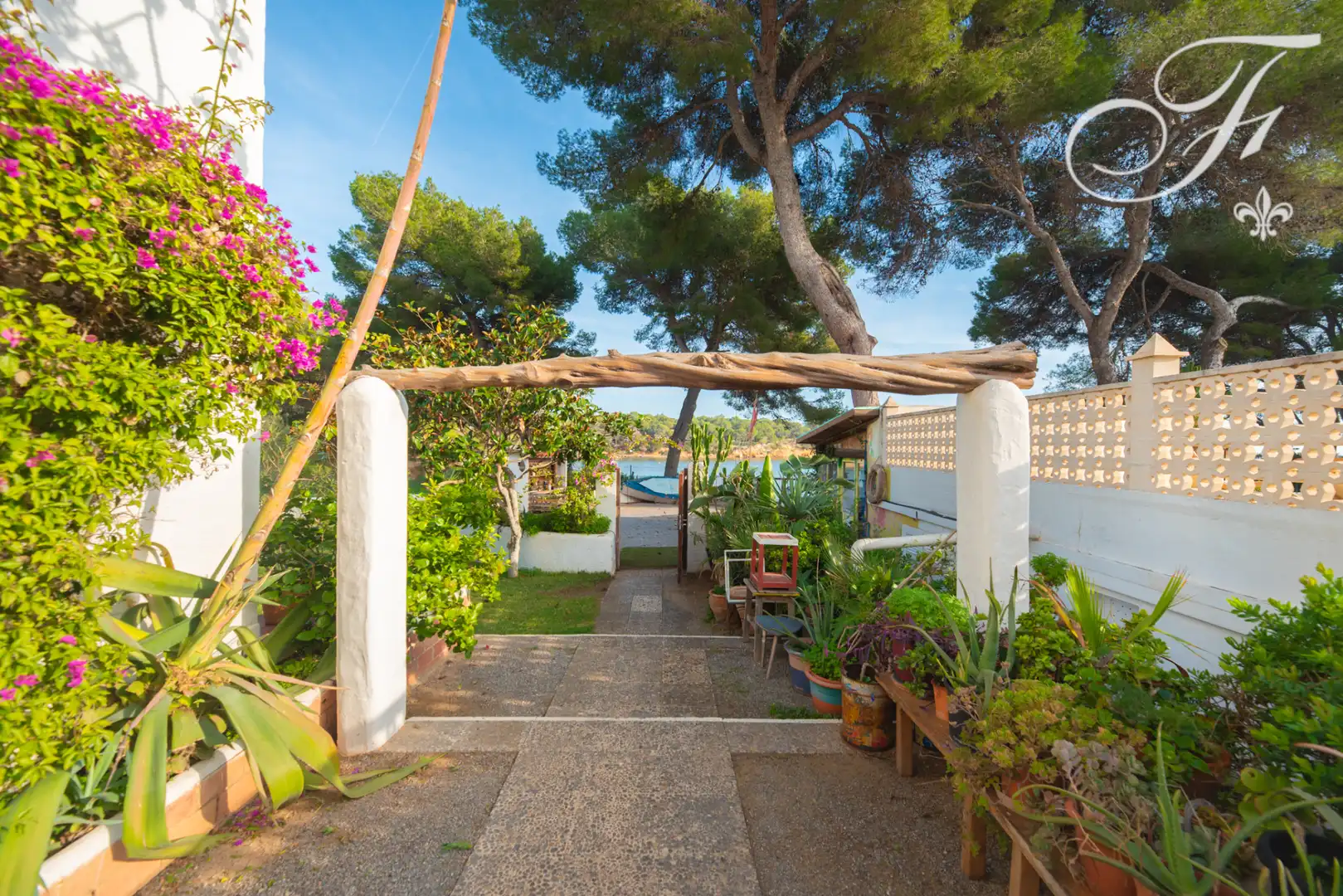 Jardín de Apartamento en venta en Santa Eulària des Riu con Aire acondicionado, Terraza y Piscina comunitaria