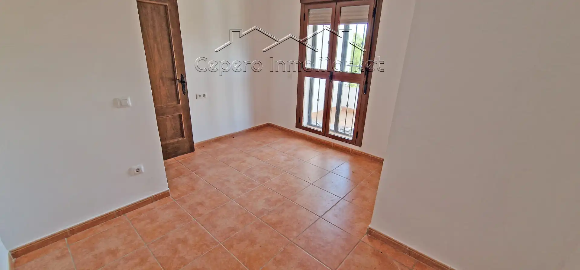 Einfamilien-Reihenhaus zum Verkauf in El Puerto de Santa María mit Privatgarten und Balkon
