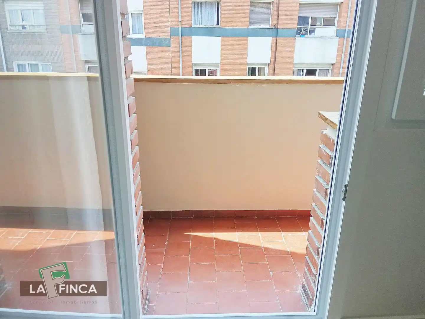 Terraza de Piso en venta en Oviedo  con Calefacción y Terraza