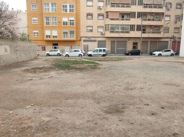Terrenys i solars en venda a Calle de la Libertad
