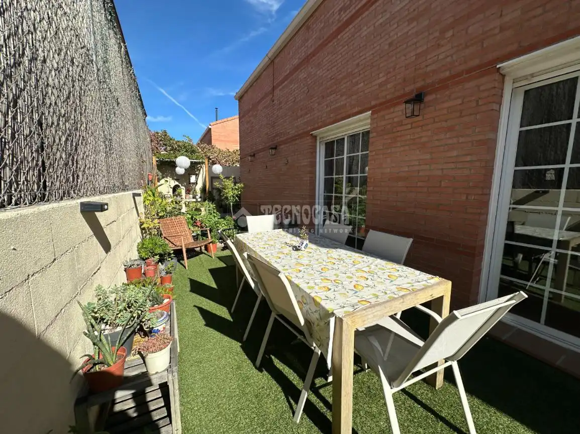 Terraza de Casa adosada en venta en Pioz con Calefacción, Jardín privado y Parquet