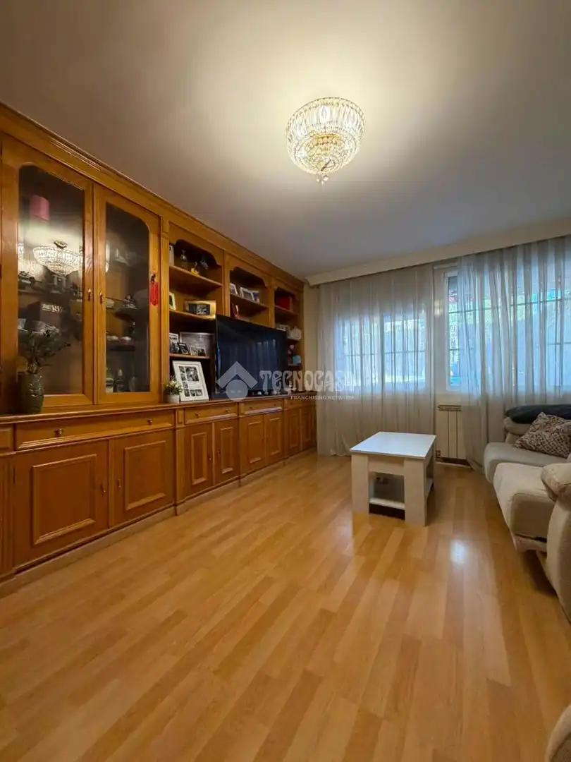 Living room of Flat for sale in Madrid  with Heating