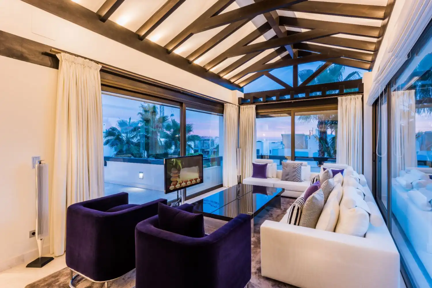 Sala de estar de Casa o chalet de alquiler en Marbella con Aire acondicionado, Calefacción y Terraza