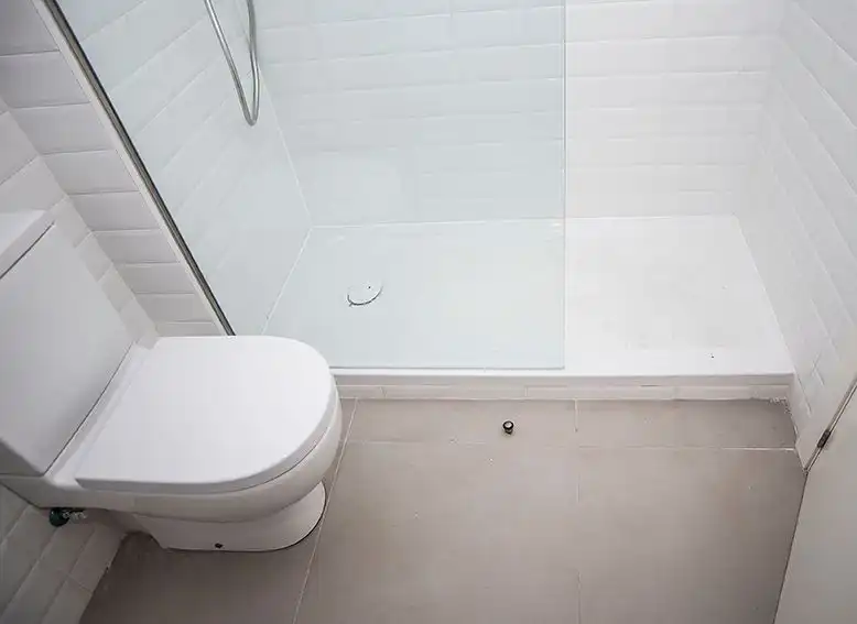 Bathroom of Attic for rent in Barcelona  with Air Conditioner, Terrace and Storage room