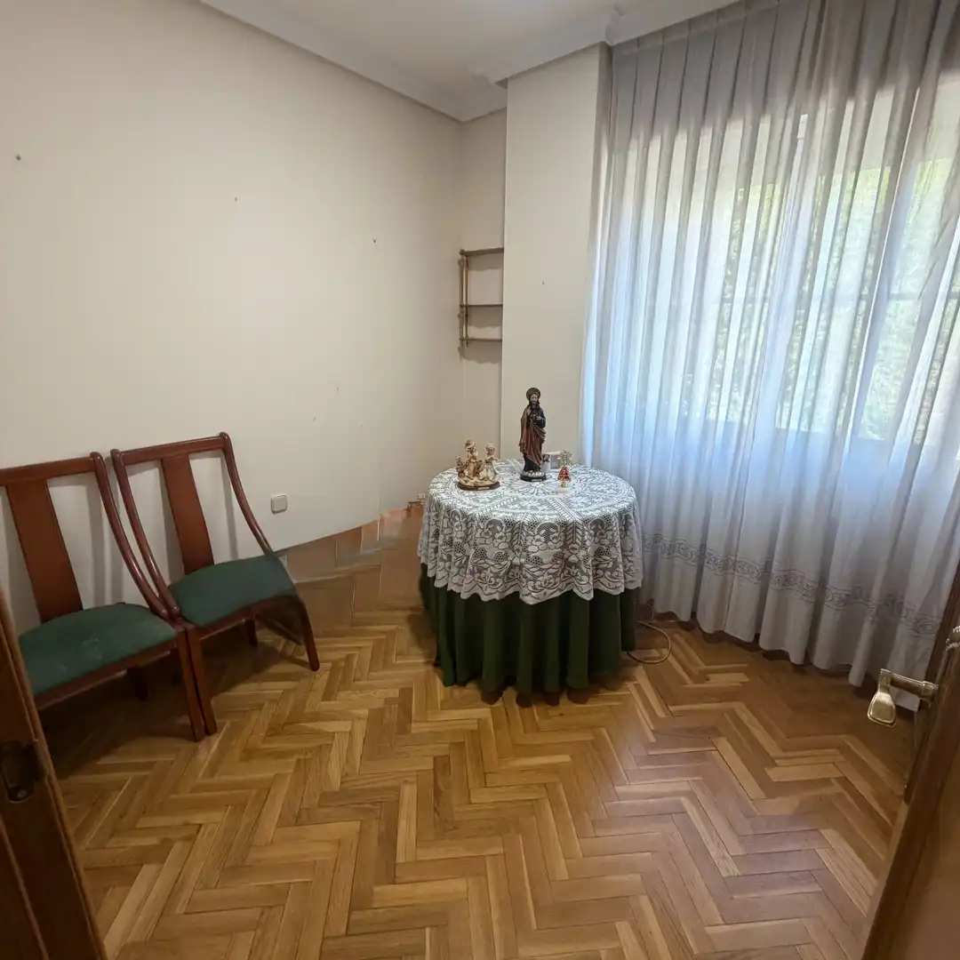 Comedor de Piso en venta en Madrid con Piscina comunitaria