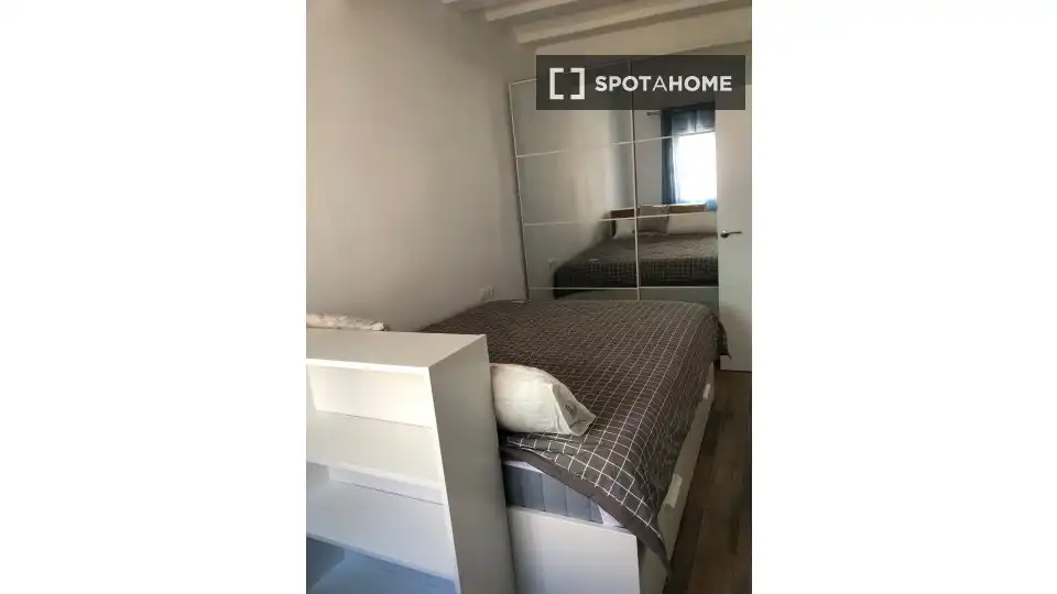 Piso con terraza en alquiler en Ciutat Vella, imagen 17