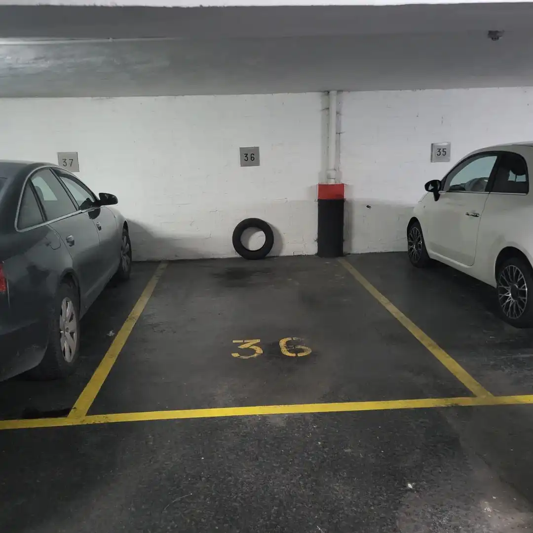 Garage zur Miete in Basurtu