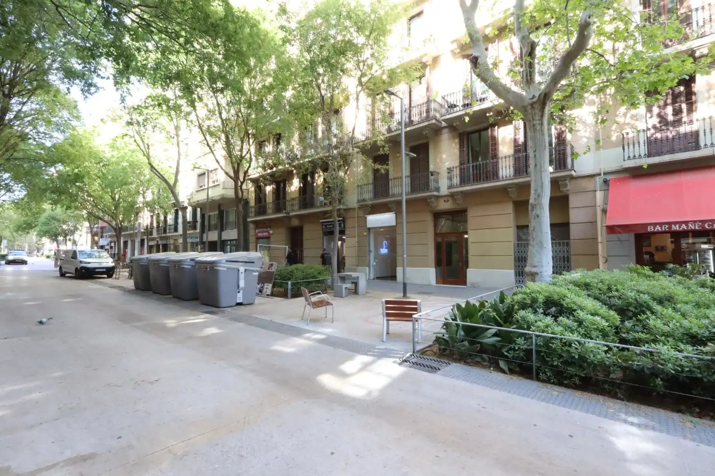 Vista exterior de Piso en venta en Barcelona con Balcón