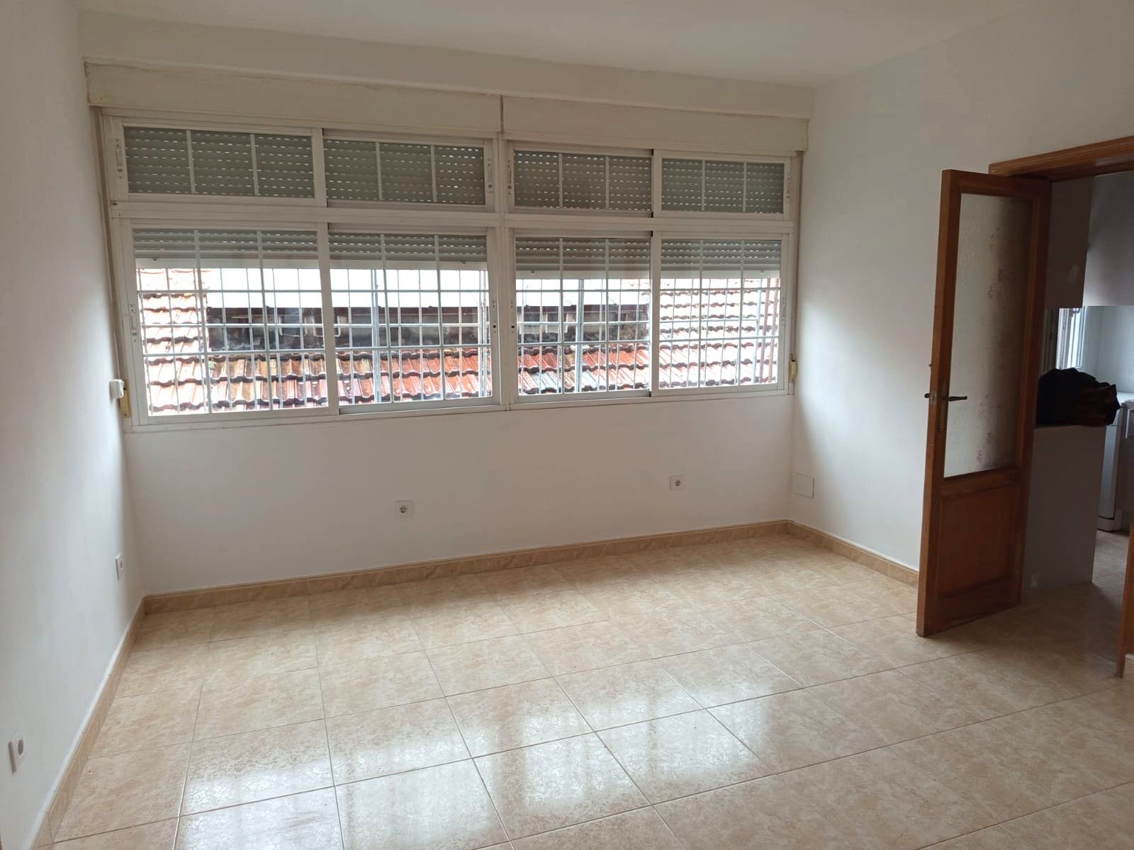 Bedroom of Flat for sale in  Madrid Capital  with Oven, Washing machine and Microwave
