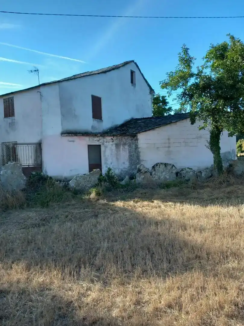 Finca rústica en venda en Baralla amb Balcó