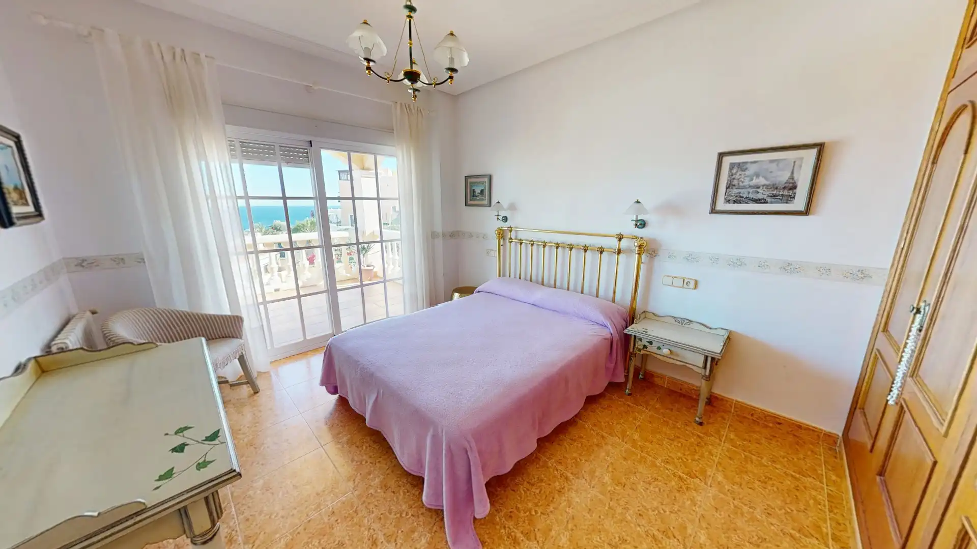 Dormitori de Casa o xalet en venda en El Campello amb Aire condicionat, Calefacció i Jardí privat
