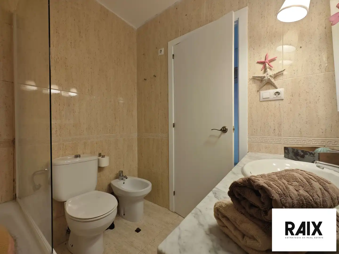 Casa adosada en venta en Carrer Garbi, Viladecavalls