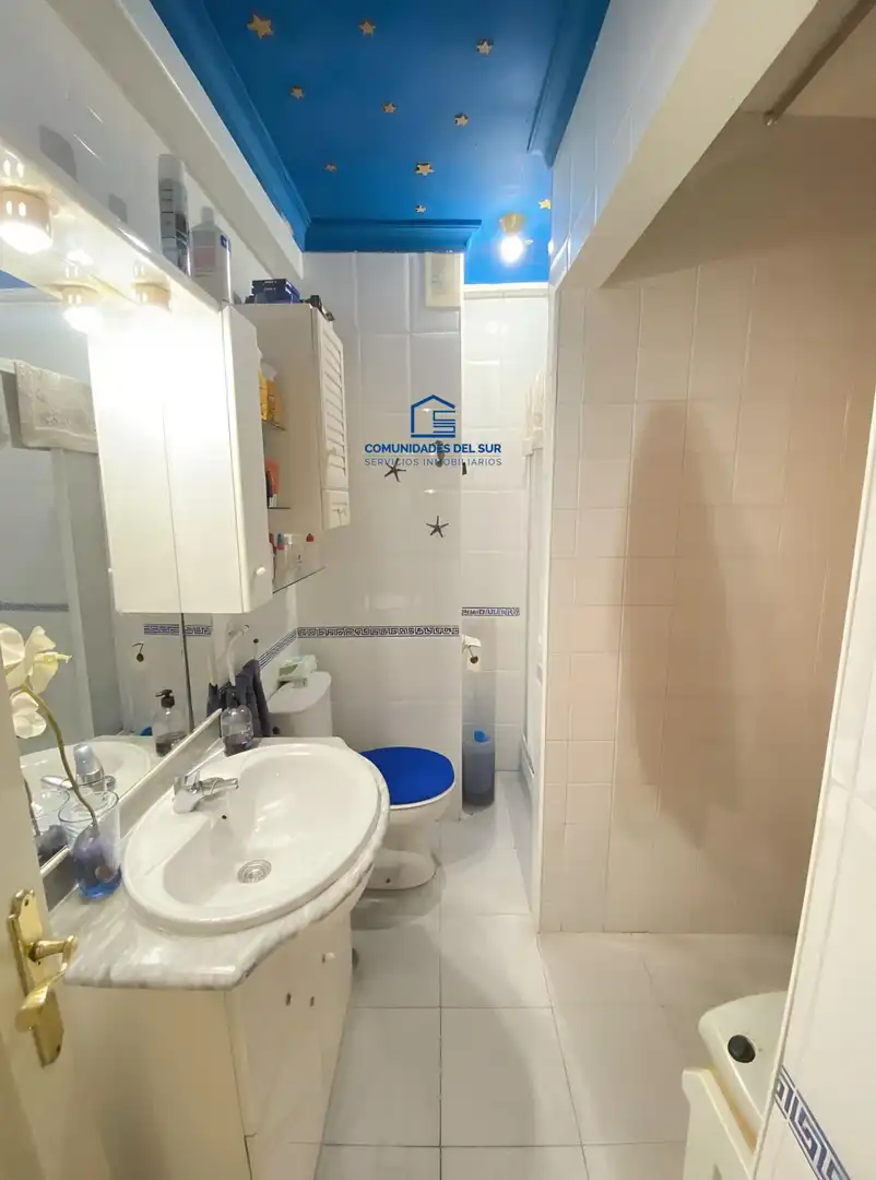 Bathroom of Flat for sale in Cádiz  with Terrace and Balcony