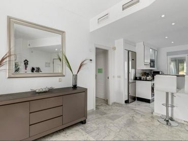 Apartament amb piscina en venda a Milla de Oro