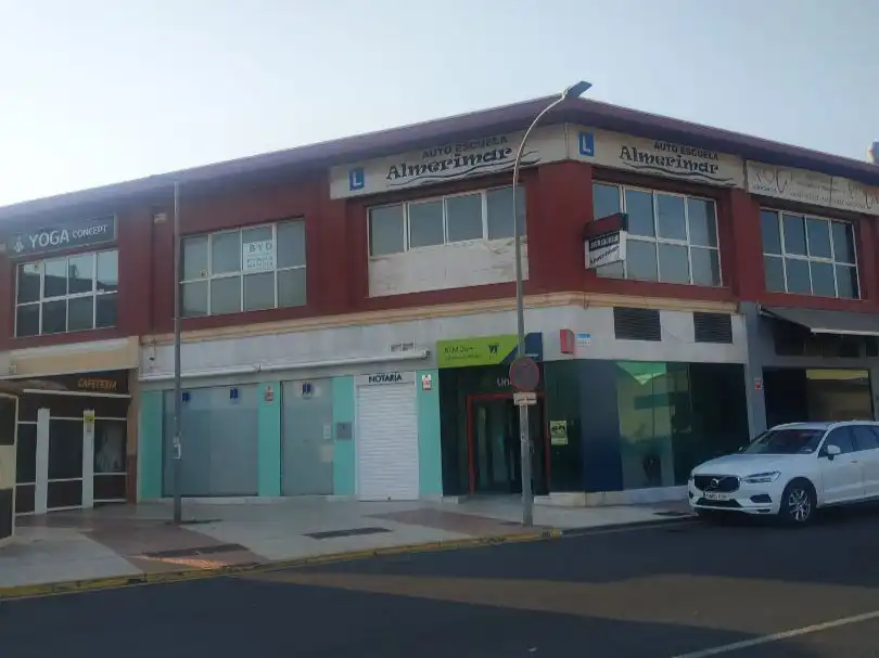 Oficina de lloguer en Roquetas de Mar amb Aire condicionat