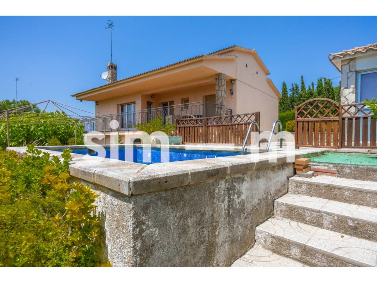 Exterior view of House or chalet for sale in Maçanet de la Selva  with Heating, Private garden and Terrace
