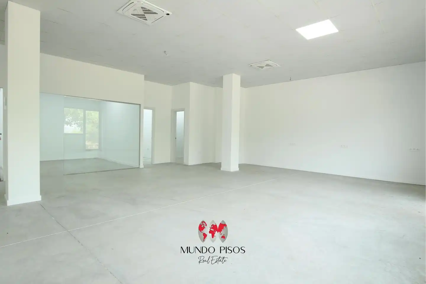 Local comercial en venda a Llevant, imagen 8