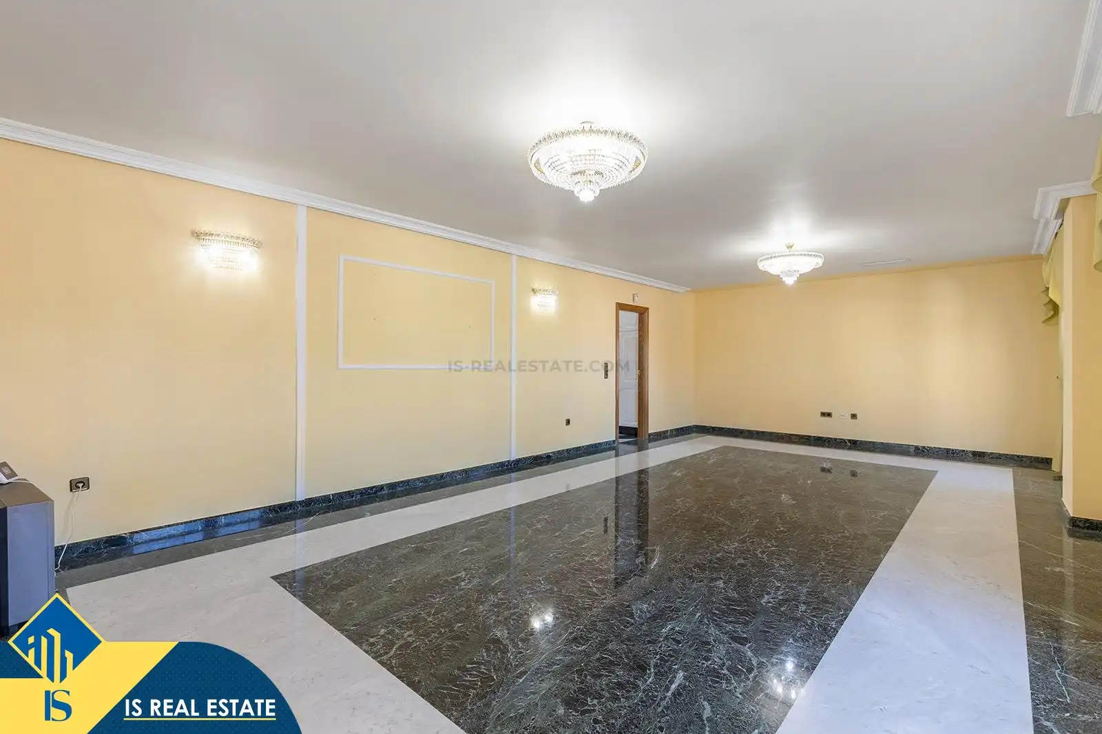 Chalet con jardín en venta en Zona Carrefour - Urbanizaciones, imagen 9