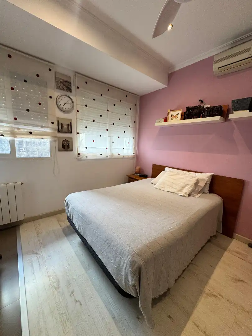 Bedroom of Flat for sale in Valencia  with Parquet flooring and Terrace