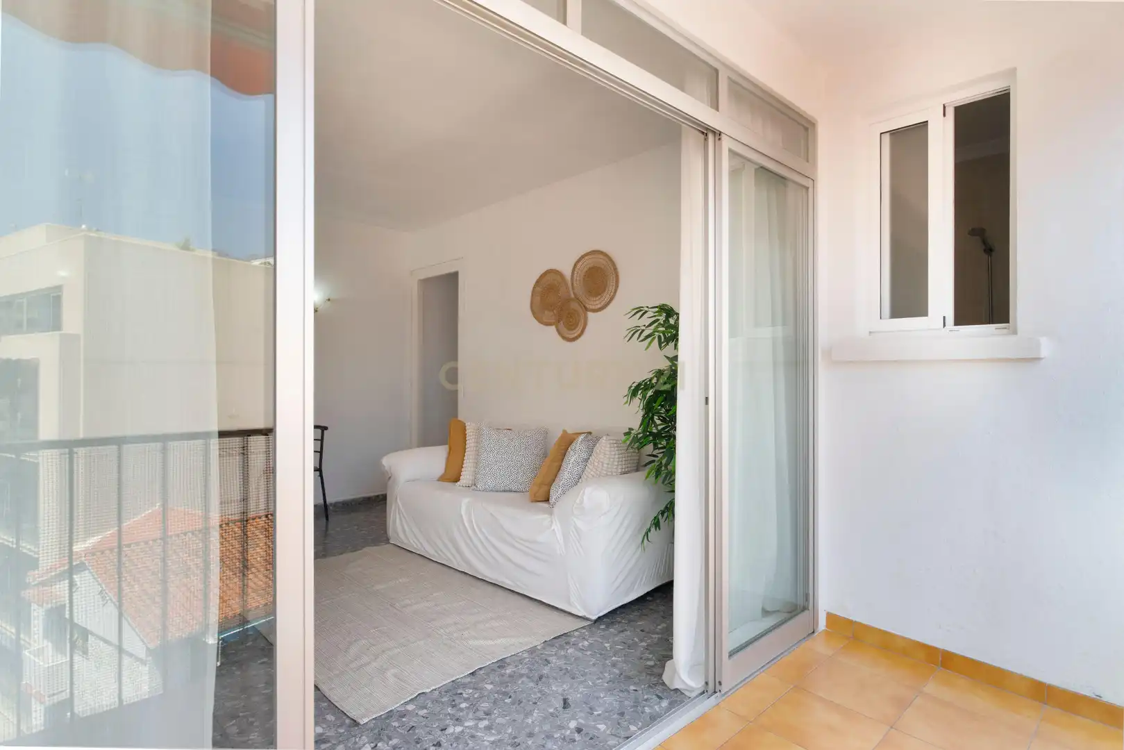 Terrasse von Wohnung zum Verkauf in Marbella mit Balkon und Alarm