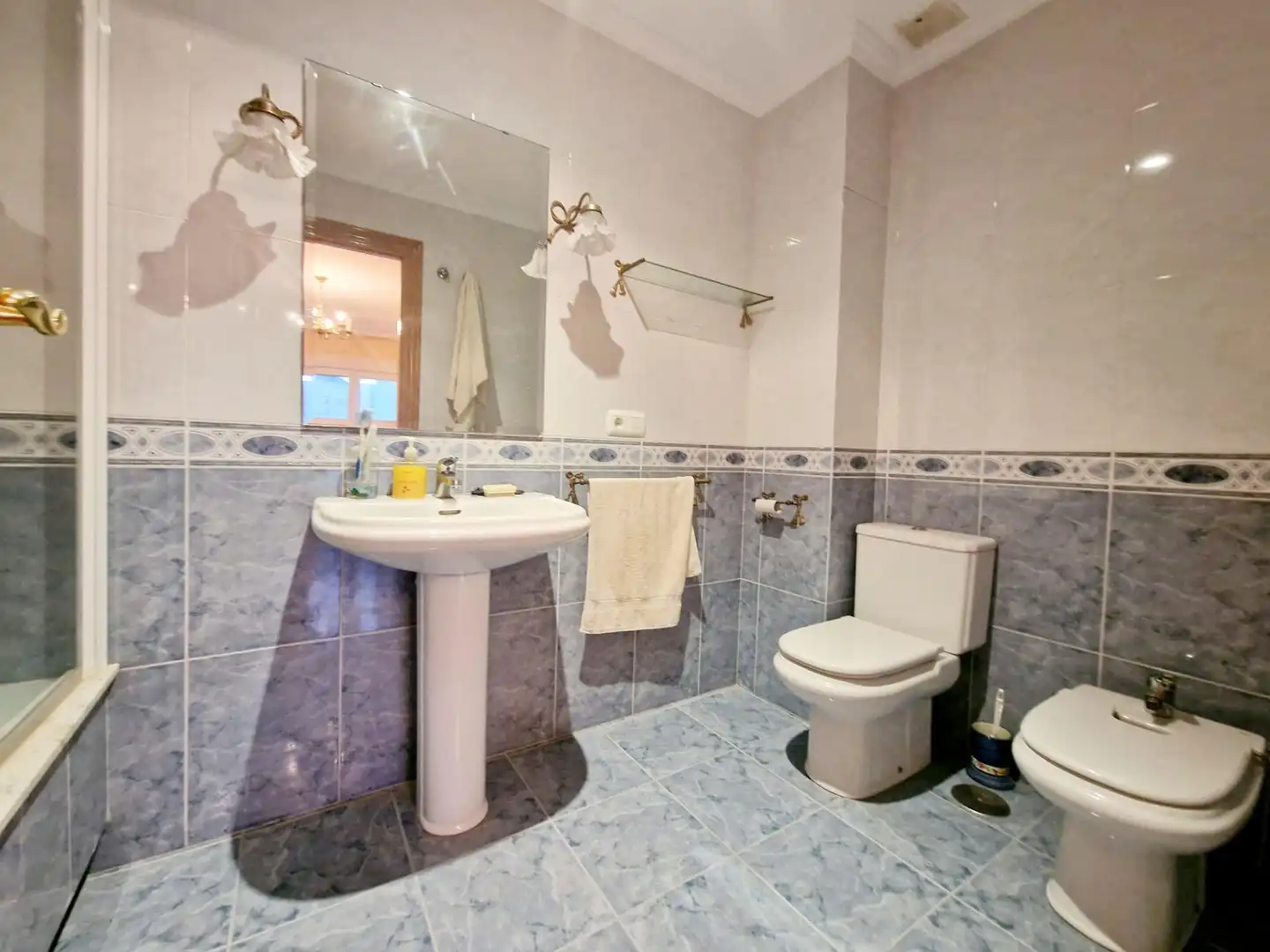 Bathroom of Flat for sale in Ribadeo  with Heating, Parquet flooring and Storage room