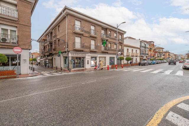 Local comercial en Venta en Calle de Andalucía en Las Tres Cruces