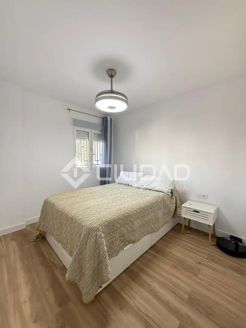 Schlafzimmer von Wohnung zum Verkauf in Chipiona