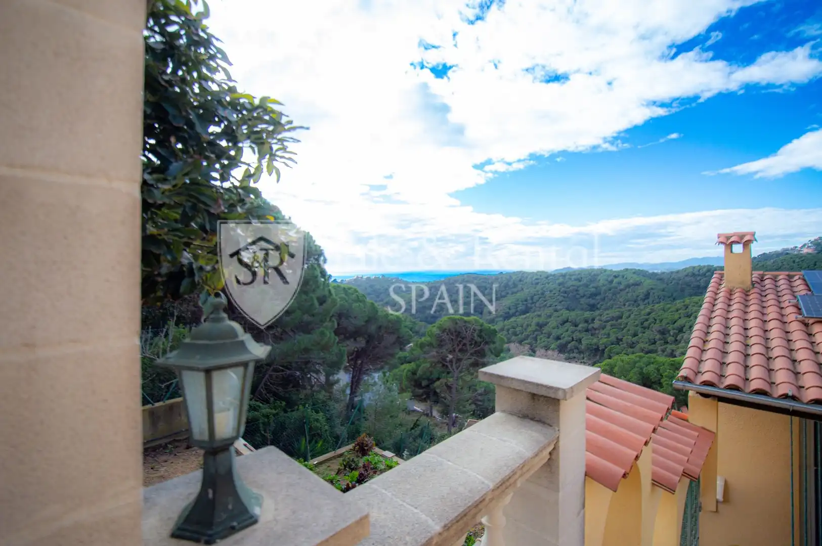 Vista exterior de Casa o xalet en venda en Lloret de Mar amb Aire condicionat, Calefacció i Jardí privat