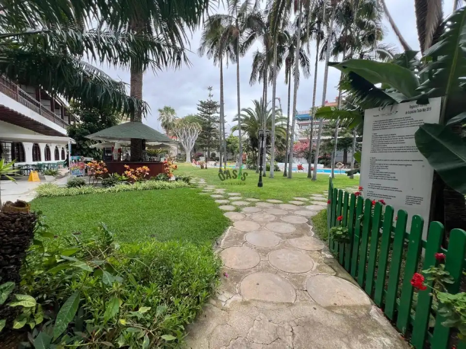 Vista exterior de Pis en venda en Puerto de la Cruz amb Terrassa
