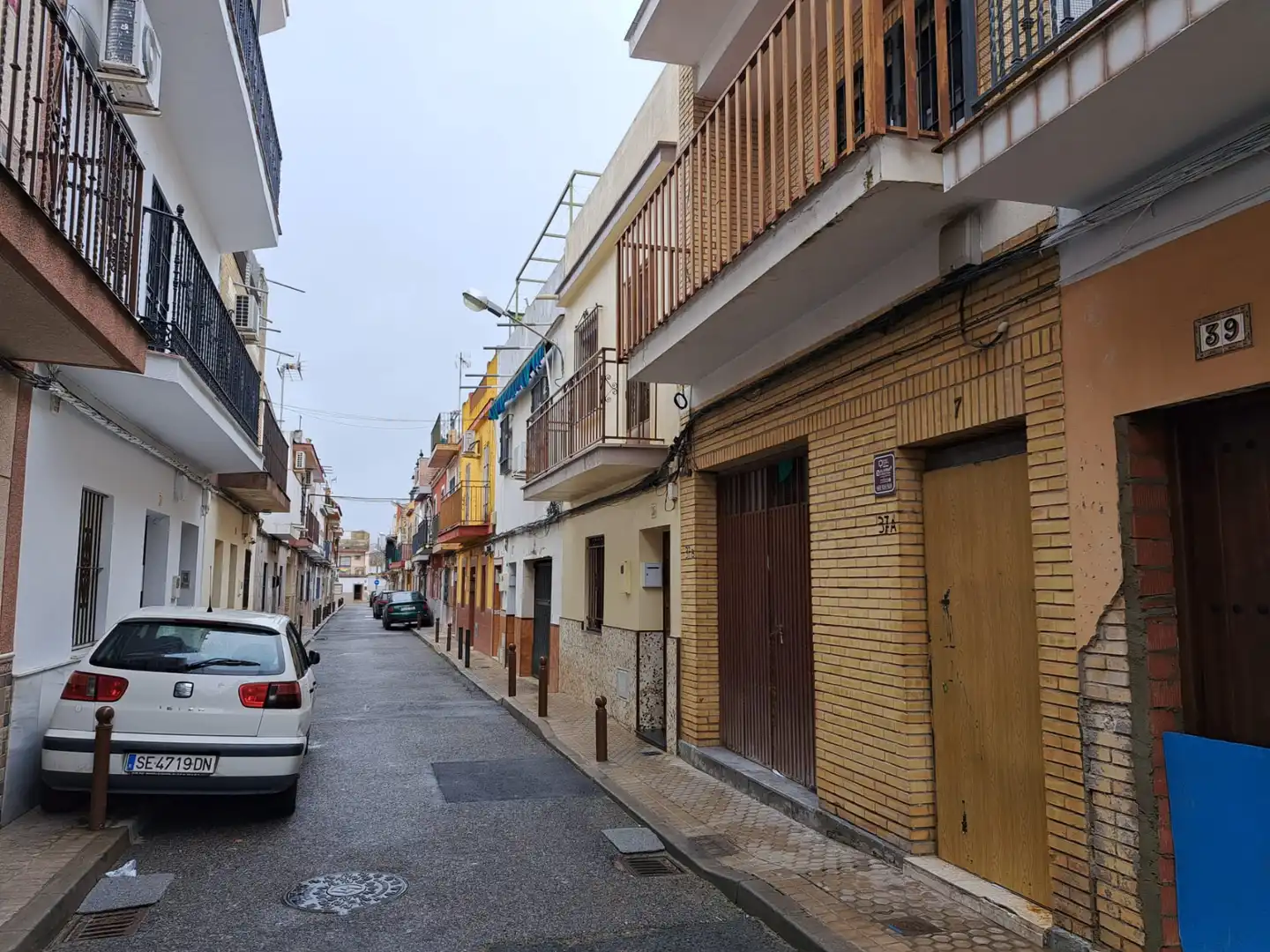 Exterior view of Houses for sale in Sevilla