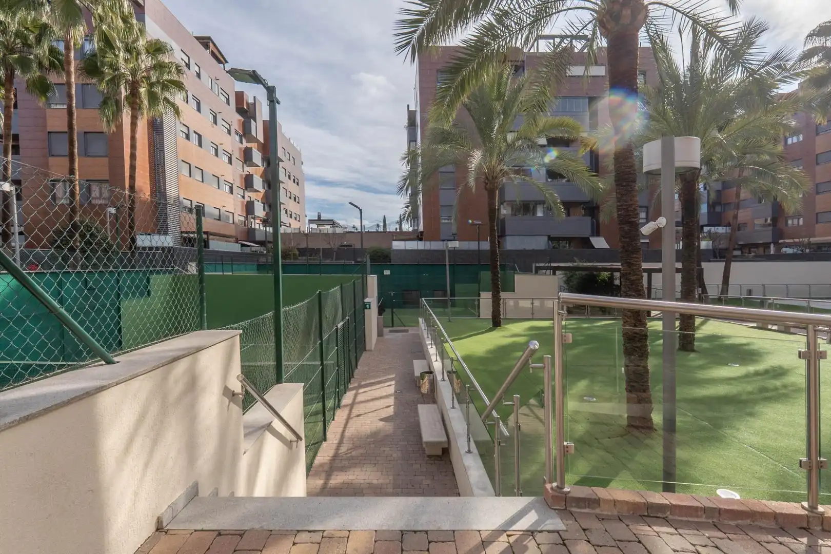 Terrasse von Wohnung zum Verkauf in Granada mit Heizung, Privatgarten und Balkon