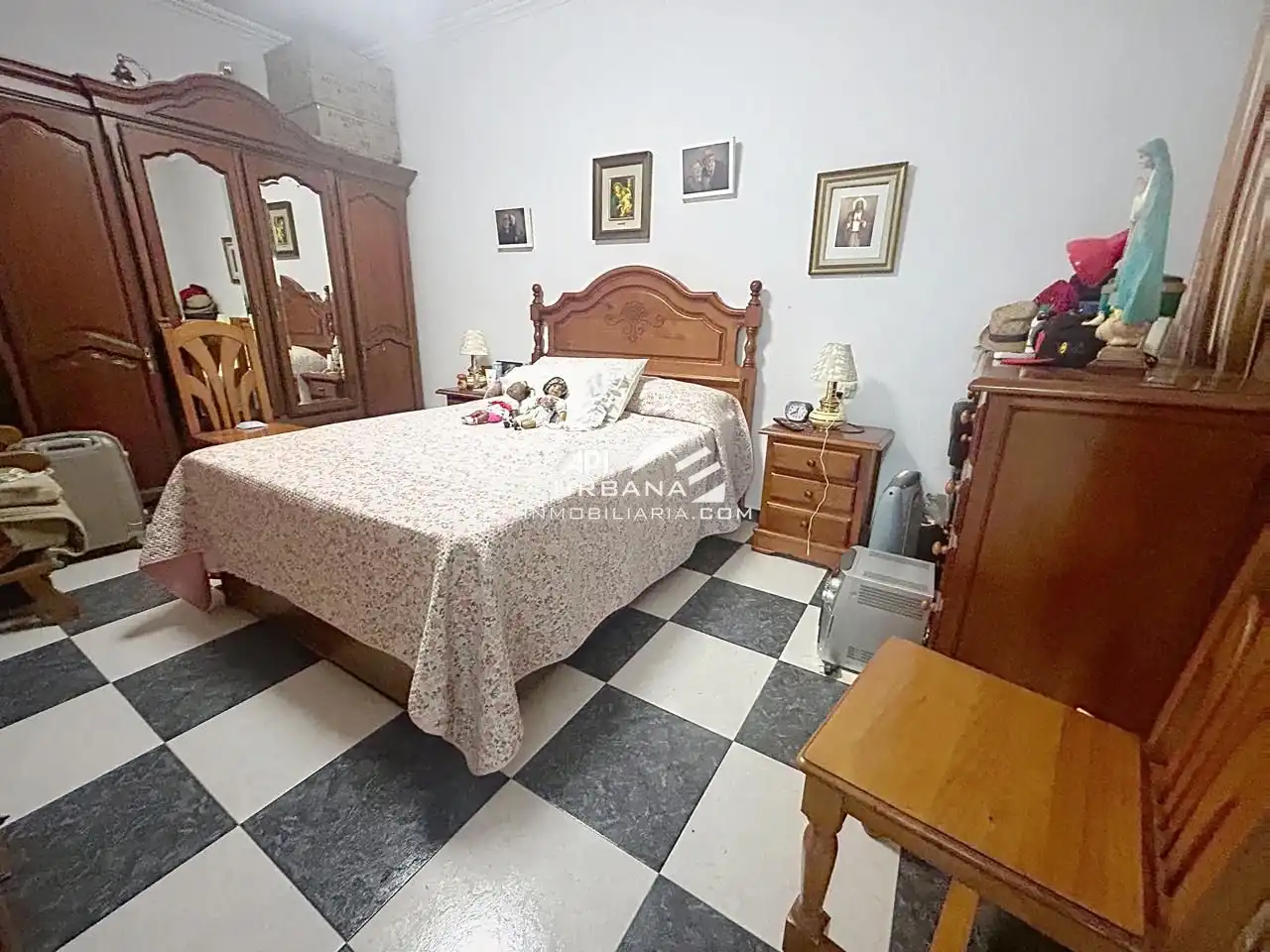 Habitación de Planta baja en venta en Lucena con Trastero