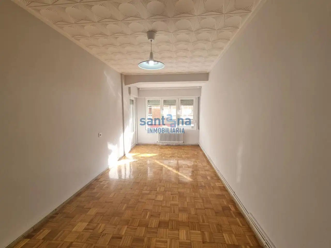 Bedroom of Flat for sale in León Capital   with Heating, Parquet flooring and Terrace