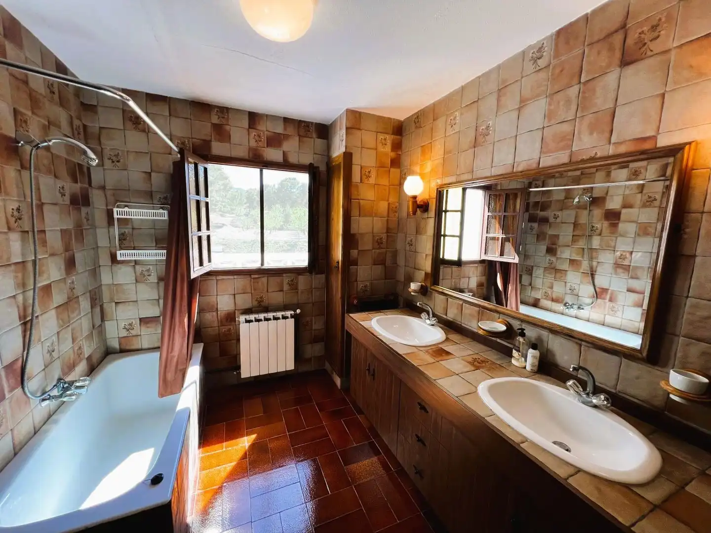 Baño de Finca rústica en venta en Monóvar  / Monòver con Aire acondicionado, Calefacción y Jardín privado